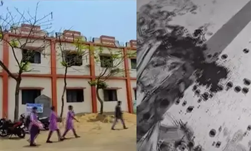 దారుణం.. టీచర్ ముందే ఎగ్జామ్ హాల్‌లో పోడుచుకున్న విద్యార్థులు