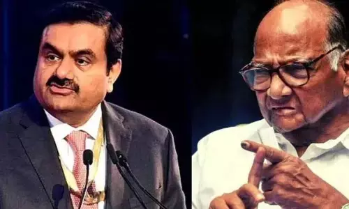 అనూహ్య పరిణామం..శరద్ పవార్ తో అదానీ భేటీ!