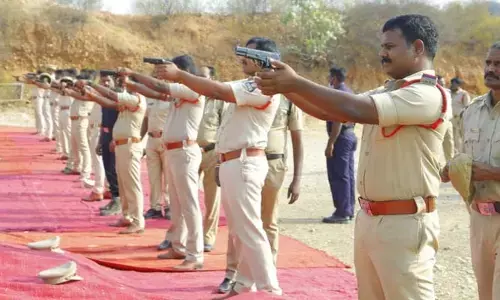 ఆయుధాల పనితీరుపై పరిజ్ఞానం పెంచుకోండి: ఎస్పీ రక్షిత కే మూర్తి