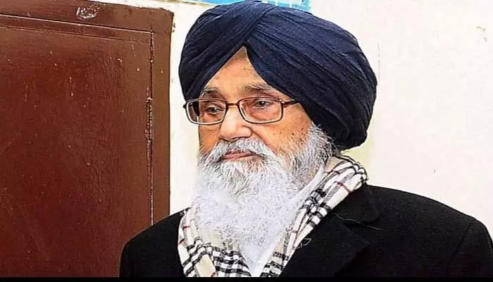 బ్రేకింగ్: మాజీ సీఎం ప్రకాశ్ సింగ్ బాదల్ కన్నుమూత బ్రేకింగ్: మాజీ సీఎం ప్రకాశ్ సింగ్ బాదల్ కన్నుమూత