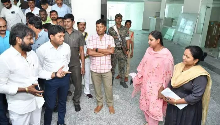 ఐటి టవర్ ప్రారంభంతో ఇంటింటికో ఉద్యోగం.. మంత్రి శ్రీనివాస్ గౌడ్ ఐటి టవర్ ప్రారంభంతో ఇంటింటికో ఉద్యోగం.. మంత్రి శ్రీనివాస్ గౌడ్