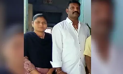 విషాదం.. కరెంట్ షాక్ తగిలి భార్యాభర్తలు మృతి