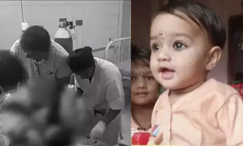 Breaking: దారుణం.. వీధి కుక్కల దాడిలో మరో చిన్నారి బలి