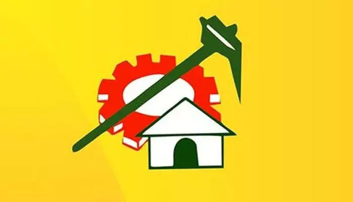 చంద్రబాబుపై రాళ్ల దాడి : టీడీపీ సంచలన నిర్ణయం చంద్రబాబుపై రాళ్ల దాడి : టీడీపీ సంచలన నిర్ణయం
