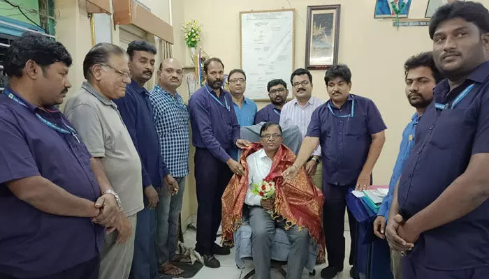 ఆర్కే వన్-ఏ గనిని సందర్శించిన జీఎం మోహన్ రెడ్డి ఆర్కే వన్-ఏ గనిని సందర్శించిన జీఎం మోహన్ రెడ్డి