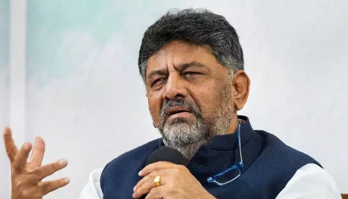 మా పార్టీకే పూర్తి మెజారిటీ.. కర్ణాటక కాంగ్రెస్ అధ్యక్షుడు డీకే శివకుమార్ మా పార్టీకే పూర్తి మెజారిటీ.. కర్ణాటక కాంగ్రెస్ అధ్యక్షుడు డీకే శివకుమార్