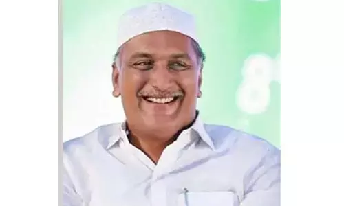 మైనారిటీల సంక్షేమానికి సీఎం కేసీఆర్ పెద్దపీట: మంత్రి హరీష్ రావు