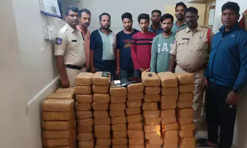 అంతరాష్ట్ర గంజాయి ముఠా గుట్టురట్టు