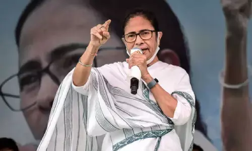 దేశాన్ని సమైక్యంగా ఉంచేందుకు ప్రాణ త్యాగానికైనా సిద్ధం: మమతా బెనర్జీ