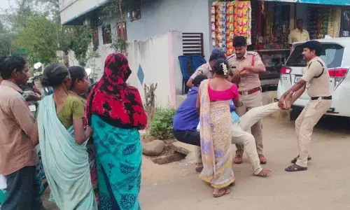 గిరిజనులకు సమాధానం చెప్పలేక.. పరారైనా పోలవరం ఎమ్మెల్యే తెల్లం బాలరాజు