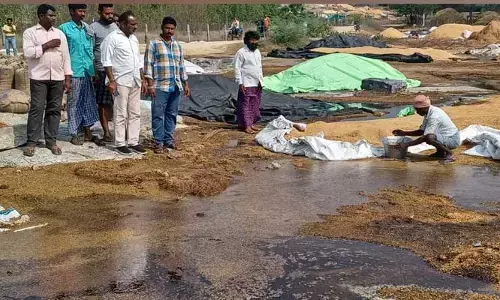 పగబట్టిన ప్రకృతి.. నెల రోజుల్లోనే 3 సార్లు వర్షాలు, వడగండ్లు