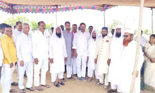 ఘనంగా రంజాన్ వేడుకలు.. పాల్గొన్న ఎమ్మెల్యే ఆల
