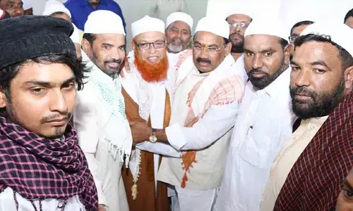 రంజాన్ ప్రత్యేక ప్రార్థనలో పాల్గొన్న మునుగోడు ఎమ్మెల్యే...