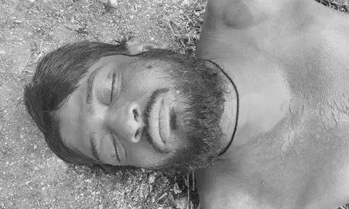 చేపల వేటకు వెళ్లి వ్యక్తి మృతి