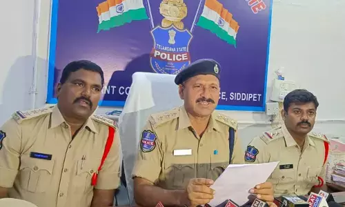చక్రధర్ గౌడ్ కార్యాలయంపై దాడికి యత్నించింది బీజేపీ కార్యకర్తలే: ఏసీపీ దేవారెడ్డి