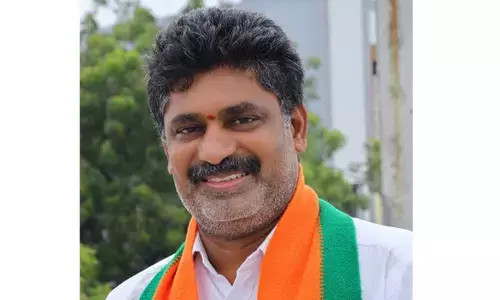 పంట నష్టపోయిన రైతులను తక్షణమే ఆదుకోవాలి: బీజేపీ జిల్లా అధ్యక్షుడు గంగాడి కృష్ణారెడ్డి