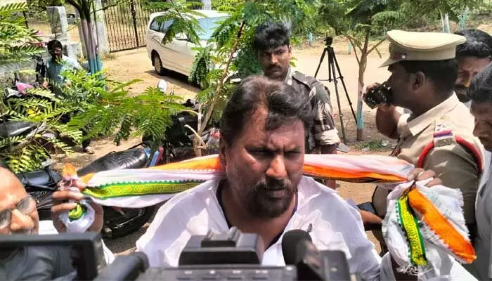 ఇంకా అనుమానాలు ఉన్నాయి... అడ్లూరి లక్ష్మణ్ కుమార్.. ఇంకా అనుమానాలు ఉన్నాయి... అడ్లూరి లక్ష్మణ్ కుమార్..