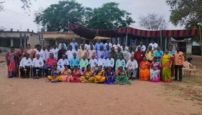 మెట్పల్లి జిల్లా పరిషత్ పాఠశాలలో పూర్వ విద్యార్థుల ఆత్మీయ సమ్మేళనం... మెట్పల్లి జిల్లా పరిషత్ పాఠశాలలో పూర్వ విద్యార్థుల ఆత్మీయ సమ్మేళనం...