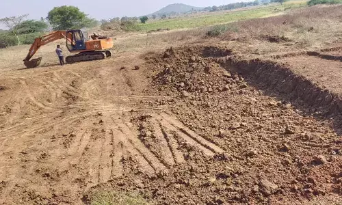 రాత్రికి  రాత్రే వందల టిప్పర్ల మట్టి మాయం
