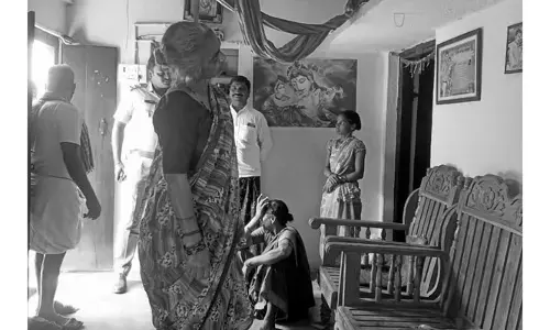 వృద్ధురాలి బలవన్మరణం