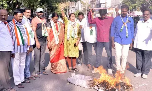 ఈటల రాజేందర్ అసత్య ఆరోపణలు మానుకోవాలి..