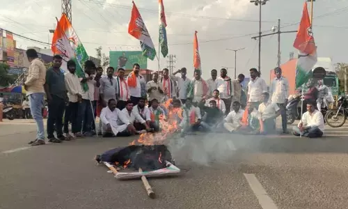 ఈటల రాజేందర్ క్షమాపణ చెప్పాలి..
