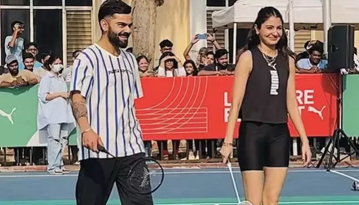 బ్యాడ్మింటన్ ఆడిన విరాట్, అనుష్క.. సోషల్ మీడియాలో వీడియో హల్ చల్ బ్యాడ్మింటన్ ఆడిన విరాట్, అనుష్క.. సోషల్ మీడియాలో వీడియో హల్ చల్