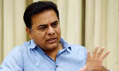 కేంద్రంపై మంత్రి కేటీఆర్ మరోసారి విమర్శనాస్త్రాలు