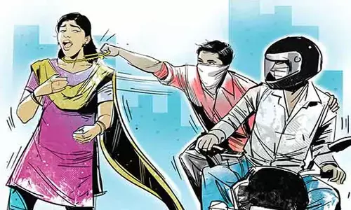 చందానగర్‌లో చైన్ స్నాచింగ్.. 4 తులాల గొలుసు కొట్టేసిన దుండగులు