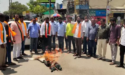 రేవంత్ రెడ్డిపై భగ్గుమన్న బీజేపీ నాయకులు..