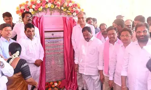 కల్లూరులో 50 పడకల ఆసుపత్రి భవనానికి శంకుస్థాపన..