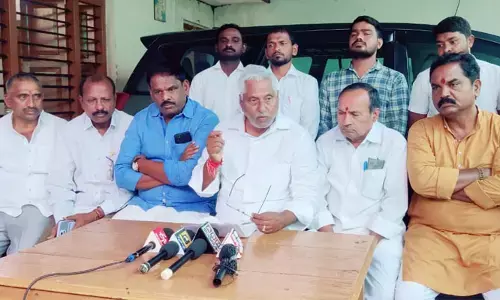 రిజర్వేషన్లు రద్దు చేసే అధికారం అమిత్ షాకు ఎక్కడిది: ఎమ్మెల్సీ జీవన్ రెడ్డి