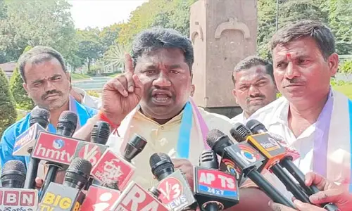నిరంజన్ రెడ్డిని మంత్రివర్గం నుండి భర్తరఫ్ చేయాలి : రాచాల యుగంధర్ గౌడ్