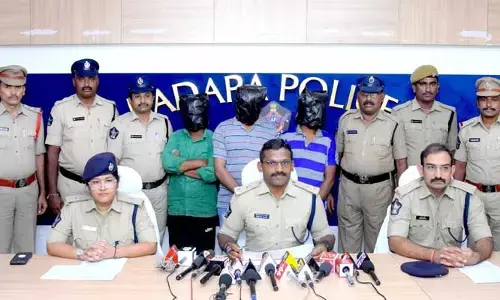 Kadapa: గంజాయి రవాణాపై ఉక్కుపాదం.. ముగ్గురి అరెస్ట్