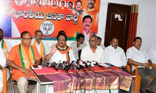 మోసాలకు బ్రాండ్ అంబాసిడర్ కేసీఆర్ కుటుంబం: మాజీ ఎంపీ జితేందర్ రెడ్డి