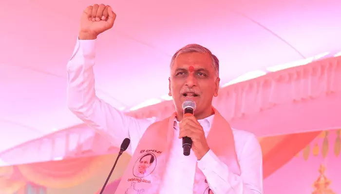 నాగలితో ఆకుపచ్చని చరిత్రను లిఖించిన నేత సీఎం కేసీఆర్: మంత్రి హరీష్ రావు నాగలితో ఆకుపచ్చని చరిత్రను లిఖించిన నేత సీఎం కేసీఆర్: మంత్రి హరీష్ రావు