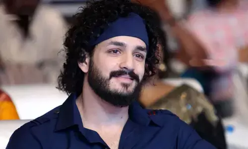 బలవంతంగా నా ఇంటి పేరు మార్చేశారు.. అఖిల్ షాకింగ్ కామెంట్స్