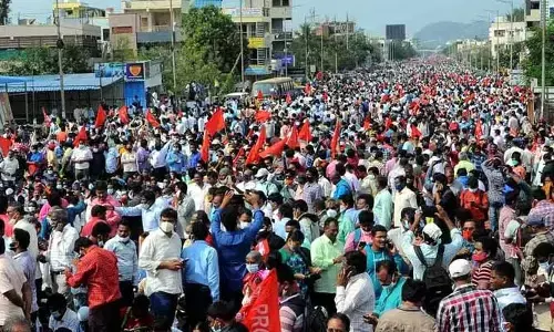 ఉద్యోగ, ఉపాధ్యాయులపై కక్షపూరిత విధానాలు వీడాలి!