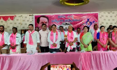 రేవంత్ రెడ్డి.. మరిపెడ సెంటర్‌లో చెప్పుతో కొడతా: ఎమ్మెల్యే రెడ్యానాయక్ సంచలన వ్యాఖ్యలు