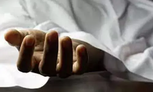 భవనం పైనుంచి పడి కార్మికుడి మృతి..