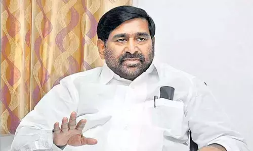 ధాన్యం కొనుగోళ్లలో జాప్యం పై మంత్రి జగదీష్ రెడ్డి ఫైర్..