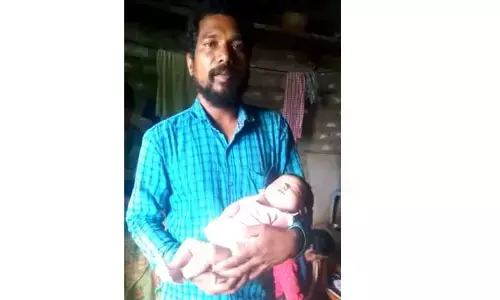డాక్టర్ల నిర్లక్ష్యానికి పసిపాప మృతి..!
