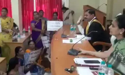 బోడుప్పల్ సర్వసభ్య సమావేశంలో వక్ఫ్ బోర్డ్ బాధితుల నిరసన..