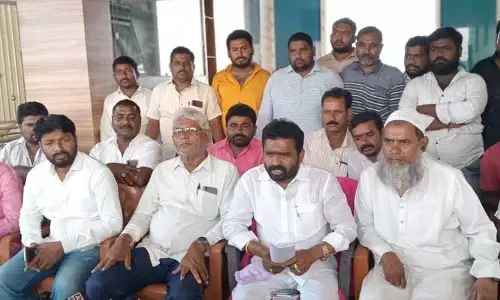 బలహీన వర్గాలను వేధించడమే సంకినేని పని : జానయ్య యాదవ్..