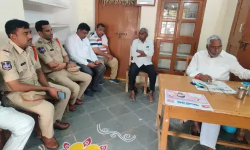 ఎమ్మెల్సీ జీవన్ రెడ్డి, డీసీసీ అధ్యక్షుడు లక్ష్మణ్ కుమార్ హౌస్ అరెస్ట్