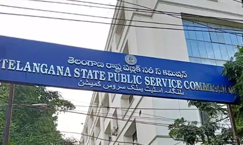 నిరుద్యోగుల్లో చెదురుతున్న ఉద్యోగ కల