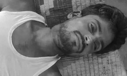 ఉరేసుకొని వ్యక్తి ఆత్మహత్య..
