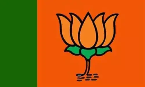 కర్నాటక రిజల్ట్: బీజేపీకి షాక్.. 8 మంది మంత్రులు వెనుకంజ!