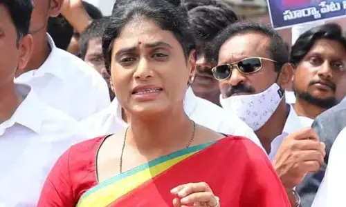 కమీషన్ల ఎమ్మెల్యేలపై చర్యలేవి కేసీఆర్: YS Sharmila