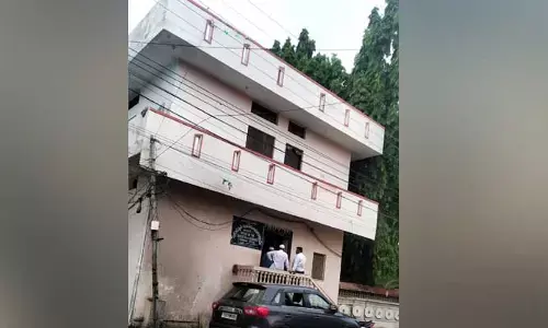 ప్రభుత్వ కార్యాలయాలకు సొంత భవనాలు కరువు..